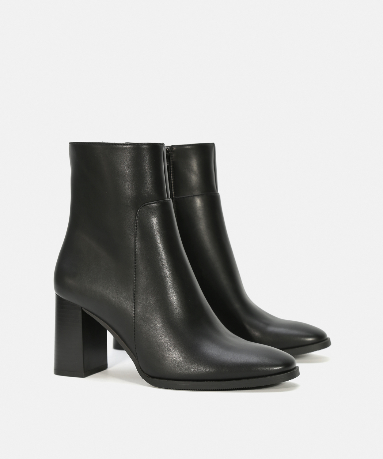 Botins b&aacute;sicos salto madeira image number null